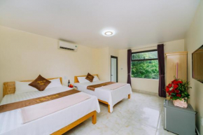Victor Charlie Hostel 2